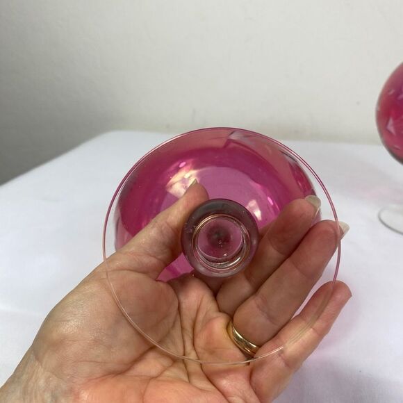 2 Vtg  cranberry round vases 2 w/etched flowers on a base. 50s 60s - Picture 7 of 8